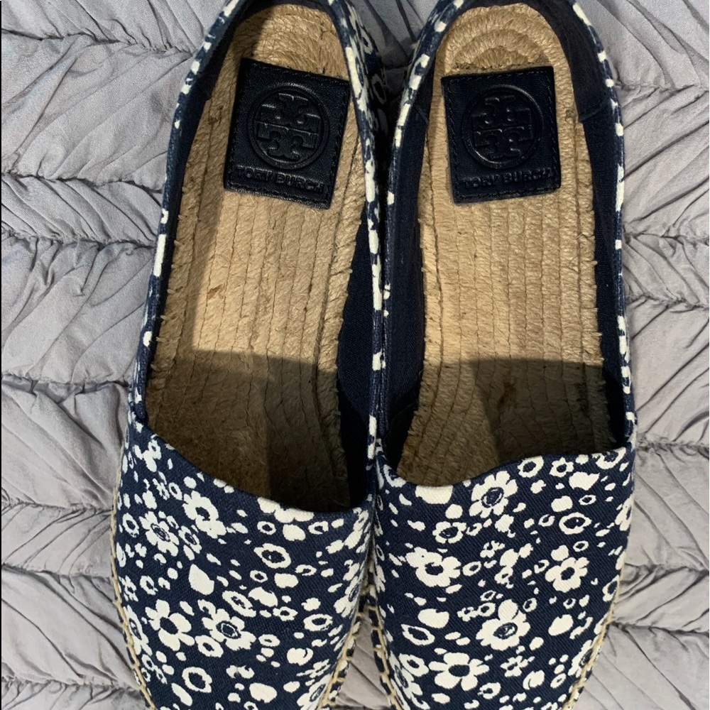 Tory Burch blue and white espadrilles. SZ 9.